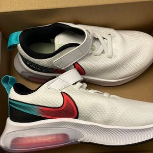 Girl’s Nike sneakers. Brand new in box.